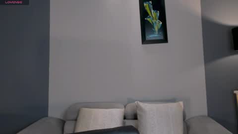 Snapshot of amyrosse_x chatting on April 2026 12:10:02 PM AMY R online show from April 2026 12:10:02 PM
