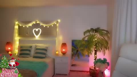 Snapshot of amyvalentine chatting on December 2024 06:20:02 AM AmyValentine online show from December 2024 06:20:02 AM