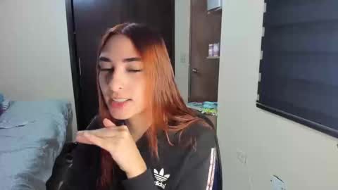 Snapshot of amywalker01 chatting on February 2025 06:42:01 PM amy online show from February 2025 06:42:01 PM