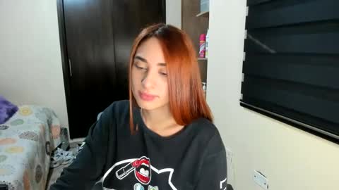 Snapshot of amywalker01 chatting on October 2025 07:01:01 PM amy online show from October 2025 07:01:01 PM