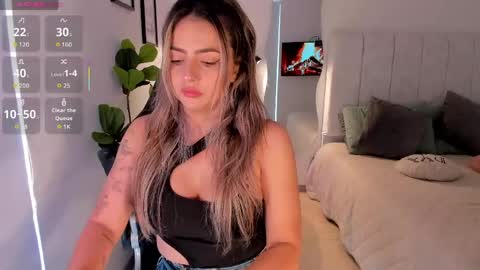 Snapshot of amywoods chatting on April 2026 08:55:01 PM online show from April 2026 08:55:01 PM