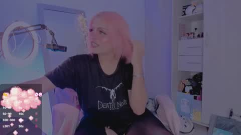 Snapshot of amyy_rouse chatting on February 2026 08:48:02 AM Collinns online show from February 2026 08:48:02 AM