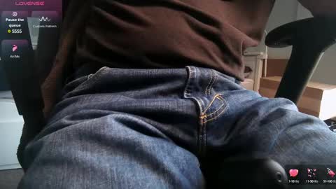 Snapshot of an4y8ot chatting on March 2025 05:24:02 PM A online show from March 2025 05:24:02 PM