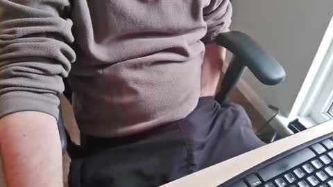 Snapshot of an4y8ot chatting on November 2025 01:00:01 PM A online show from November 2025 01:00:01 PM