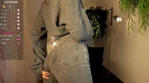 Angie online show from February 2025 02:58:02 AM