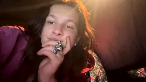 an_e333 online show from November 2025 05:06:01 AM