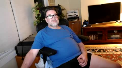 Snapshot of an_older_gentleman chatting on July 2026 03:52:01 AM an_older_gentleman online show from July 2026 03:52:01 AM
