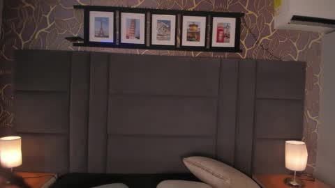 Ana  online show from February 2025 12:48:02 PM