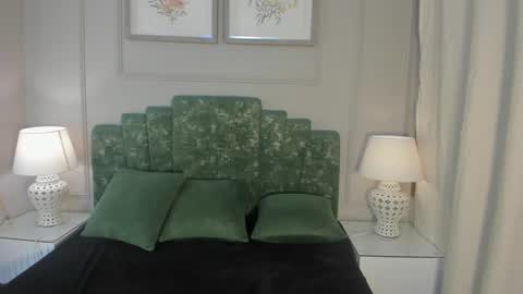 Ana  online show from March 2025 10:56:02 AM