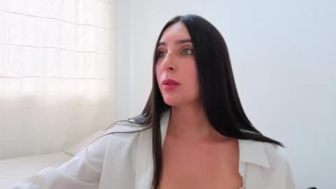 Snapshot of ana_castilo chatting on December 2025 06:26:01 PM Ana IG an castillo 1 online show from December 2025 06:26:01 PM