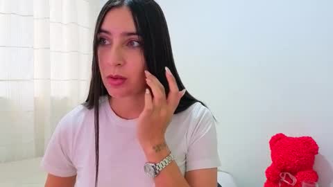 Snapshot of ana_castilo chatting on January 2026 11:35:01 AM Ana IG an castillo 1 online show from January 2026 11:35:01 AM