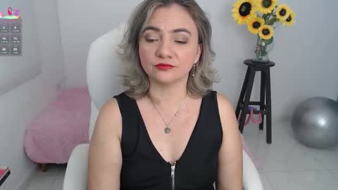  Ana  online show from September 2025 12:12:02 AM