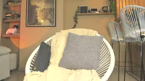 Ana Maria online show from March 2026 10:32:01 PM