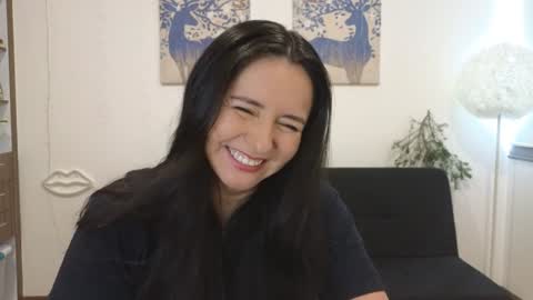 Snapshot of ana_melissa chatting on December 2024 10:04:02 PM Ana Melissa online show from December 2024 10:04:02 PM