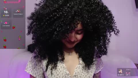 Snapshot of ana_ricciardi chatting on February 2025 04:33:02 PM Ana Ricciardi online show from February 2025 04:33:02 PM