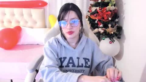 Im anna but you can call me as you want online show from November 2025 10:34:02 PM