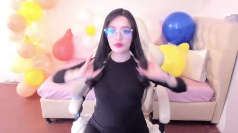 Im anna but you can call me as you want online show from May 2026 10:39:01 PM