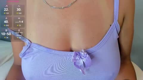 Ana online show from September 2025 10:46:01 PM