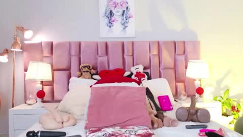anaa_bellaa online show from May 2026 12:11:02 PM