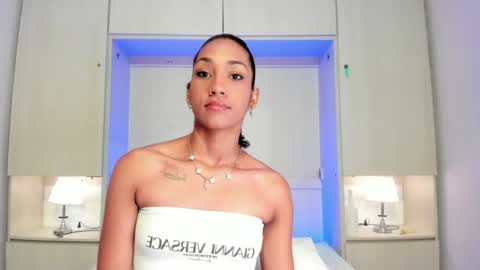 anaacollins_ online show from June 2026 11:58:02 AM
