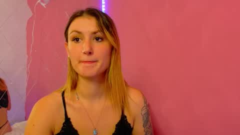 anaayss online show from October 2025 06:15:02 AM