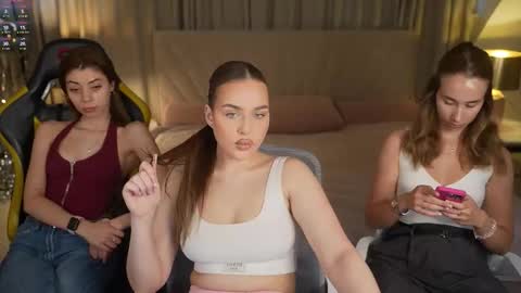 Sweet girls online show from October 2025 11:07:02 AM