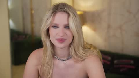 Sweet girls online show from December 2025 09:01:02 PM