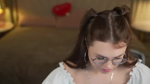Sweet girls online show from April 2026 10:43:02 AM