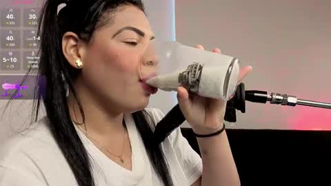 Snapshot of anabel693_ chatting on May 2026 12:43:02 PM Anabel Alice Gandara online show from May 2026 12:43:02 PM