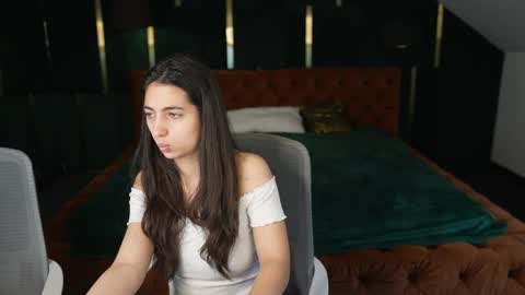 PLAYHARD054 online show from April 2026 10:31:01 AM