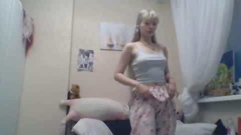 Malvina online show from July 2026 04:42:02 PM