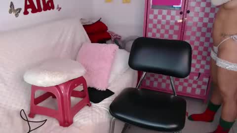 Ana online show from November 2025 10:14:01 AM