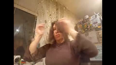 Snapshot of anabellovee chatting on December 2025 07:32:01 PM ANABELLOVEE online show from December 2025 07:32:01 PM