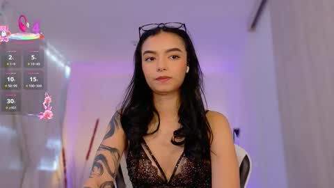 ANABEL WOLF  online show from October 2025 02:17:02 PM