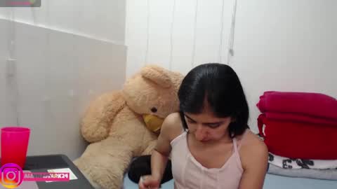 Snapshot of anahibrowns95 chatting on November 2025 07:13:02 PM Anahi Browns online show from November 2025 07:13:02 PM