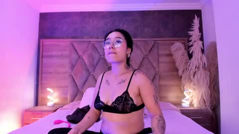 Im Sara  online show from June 2026 03:19:02 AM