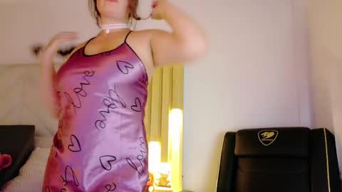 Anaise  online show from May 2026 11:17:01 AM