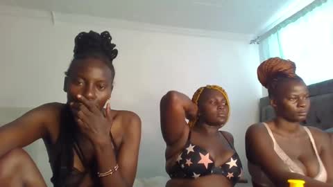 Snapshot of analeia_ chatting on January 2025 07:17:01 AM Analeia online show from January 2025 07:17:01 AM