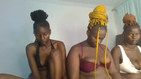 Snapshot of analeia_ chatting on January 2025 12:46:02 AM Analeia online show from January 2025 12:46:02 AM