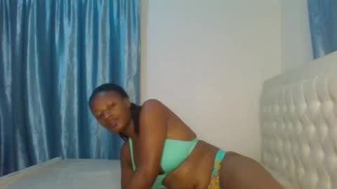 Snapshot of analeia_ chatting on February 2025 02:12:01 AM Analeia online show from February 2025 02:12:01 AM