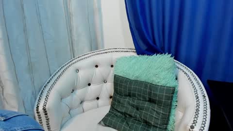 Snapshot of analia18_ chatting on January 2025 11:46:01 AM analia18 online show from January 2025 11:46:01 AM