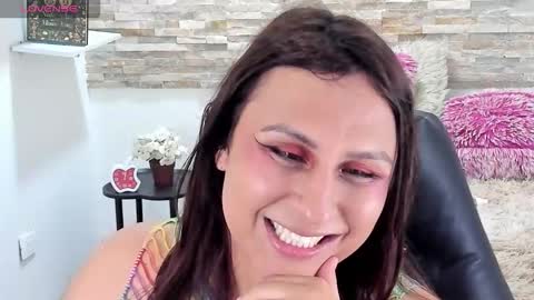 Snapshot of analia_01 chatting on February 2026 12:18:01 AM Analia online show from February 2026 12:18:01 AM