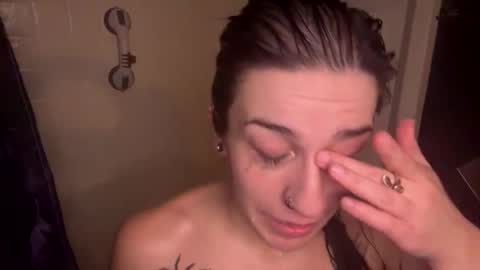 Snapshot of analove_666 chatting on October 2025 02:01:01 AM AnaLove online show from October 2025 02:01:01 AM