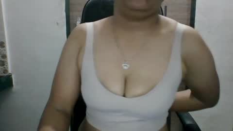 Snapshot of anamikaa_love chatting on April 2026 03:55:01 AM Anamika online show from April 2026 03:55:01 AM