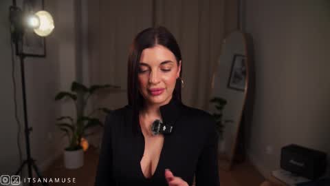 Ana online show from October 2025 09:21:01 PM