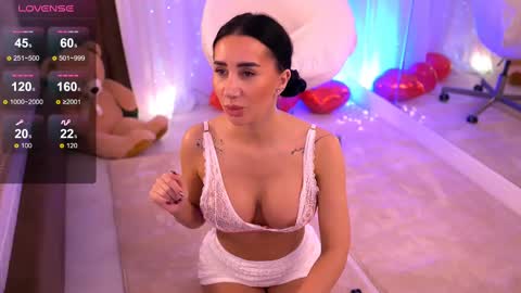 Anna online show from March 2025 11:31:02 PM