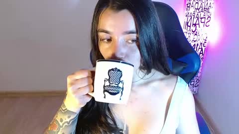 ana 3 online show from October 2025 01:47:02 AM