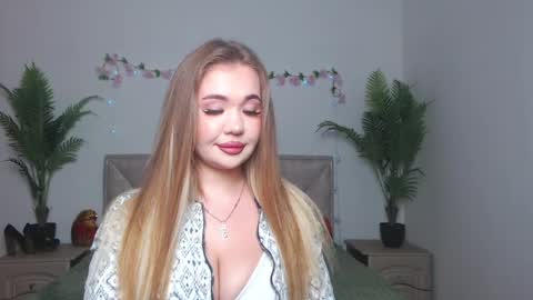 anastacyyellig online show from May 2026 07:34:01 PM