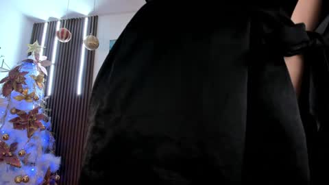 Snapshot of anastalin chatting on December 2024 01:58:01 AM Ana Stalin online show from December 2024 01:58:01 AM