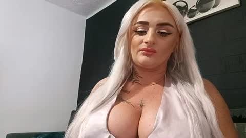 Snapshot of anastasiaamore chatting on July 2026 08:30:02 PM AnastasiaAmore online show from July 2026 08:30:02 PM